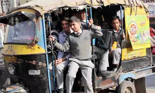 Amritsar में ऑटो रिक्शा में पांच से अधिक स्कूली बच्चों को ले जाने पर प्रतिबंध