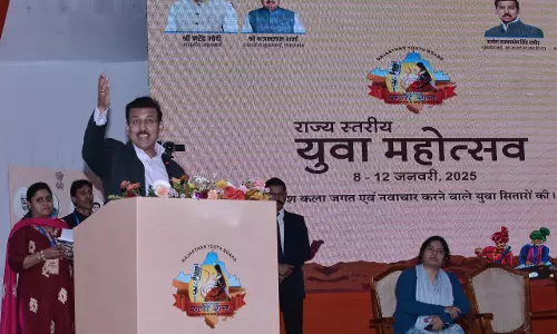 Jaipur: युवा मामले एवं खेल मंत्री ने 71 प्रतिभागियों के दल को नई दिल्ली के लिए किया रवाना