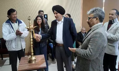 Jammu: सूचना एवं संचार विभाग के अधिकारियों के लिए क्षमता निर्माण कार्यक्रम शुरू