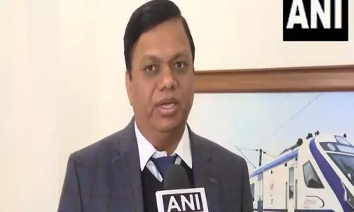 Kumbh: रेलवे ने कड़े सुरक्षा उपायों, विशेष ट्रेन सेवाओं, चिकित्सा सहायता के साथ यात्रा योजना शुरू की