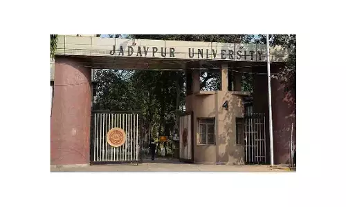 Jadavpur विश्वविद्यालय वित्तीय संकट का सामना कर रहा : शिक्षक संघ Jadavpur विश्वविद्यालय वित्तीय संकट का सामना कर रहा : शिक्षक संघ