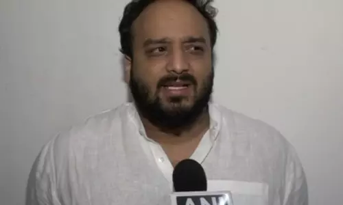 Mumbai में कानून व्यवस्था का मजाक बनाया जा रहा: बाबा सिद्दीकी के बेटे जीशान सिद्दीकी Mumbai में कानून व्यवस्था का मजाक बनाया जा रहा: बाबा सिद्दीकी के बेटे जीशान सिद्दीकी