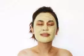 Skin Care:  सर्दियों में खूबसूरत और चमकदार त्वचा पाना चाहते हैं तो बेसन से बने इन होममेड फेस पैक का करें इस्तेमाल