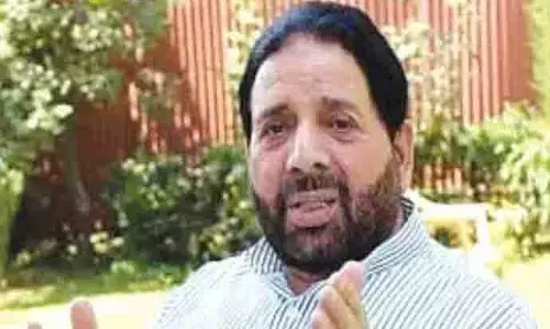 हकीम यासीन ने उपराज्यपाल से मुलाकात की
