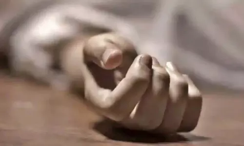 कर्ज से परेशान था चौकीदार, पेड़ में किया सुसाइड कर्ज से परेशान था चौकीदार, पेड़ में किया सुसाइड