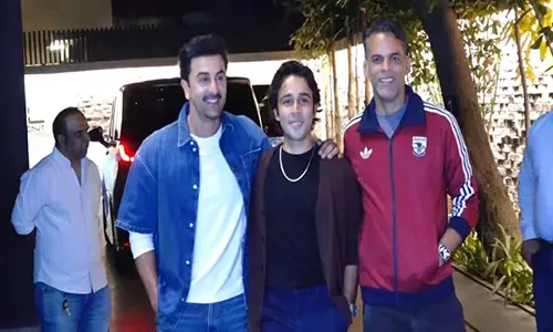 Ranbir Kapoor ने अपने चचेरे भाई ज़हान की ब्लैक वारंट की स्क्रीनिंग में स्टाइल में भाग लिया