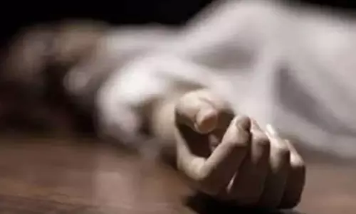 रायपुर : श्मशान घाट से शव ले आई पुलिस, मृतका के ससुराल वाले शक के दायरे में रायपुर : श्मशान घाट से शव ले आई पुलिस, मृतका के ससुराल वाले शक के दायरे में