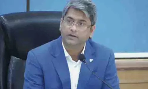 AIFF प्रमुख ने जम्मू-कश्मीर फुटबॉल को पुनर्जीवित करने का संकल्प लिया AIFF प्रमुख ने जम्मू-कश्मीर फुटबॉल को पुनर्जीवित करने का संकल्प लिया