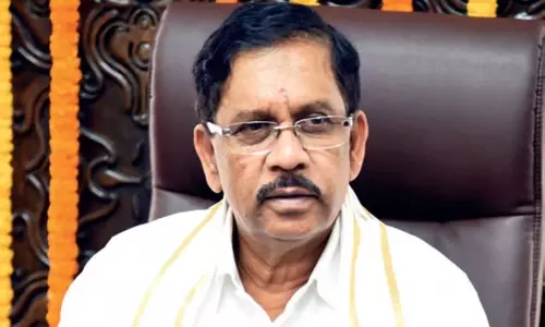 Karnataka: आत्मसमर्पण करने वाले नक्सलियों ने हथियार नहीं सौंपे Karnataka: आत्मसमर्पण करने वाले नक्सलियों ने हथियार नहीं सौंपे