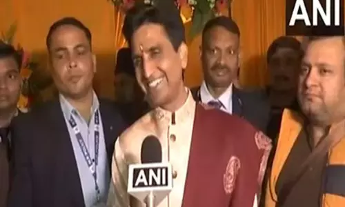 मैं युवाओं से Maha Kumbh में भाग लेने का आग्रह करता हूं: कवि कुमार विश्वास मैं युवाओं से Maha Kumbh में भाग लेने का आग्रह करता हूं: कवि कुमार विश्वास