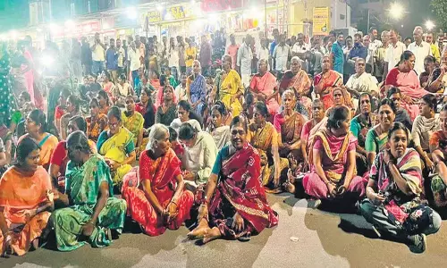 Tamil Nadu: कोयंबटूर में भाजपा नेता पर गोमांस विक्रेताओं को धमकाने का मामला दर्ज Tamil Nadu: कोयंबटूर में भाजपा नेता पर गोमांस विक्रेताओं को धमकाने का मामला दर्ज
