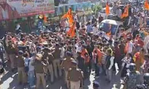 उरी में उरूसा और गवाल्टा गांवों में नियंत्रण रेखा के पास निक्षय शिविर का आयोजन किया गया उरी में उरूसा और गवाल्टा गांवों में नियंत्रण रेखा के पास निक्षय शिविर का आयोजन किया गया