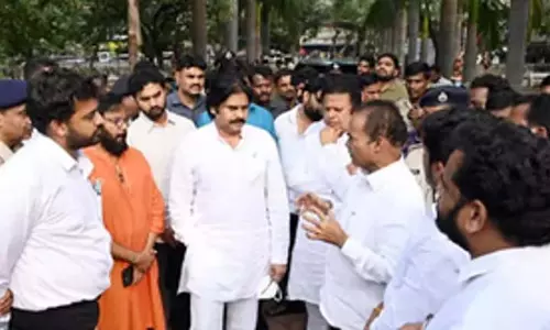 आंध्र के उपमुख्यमंत्री और जगन के घायलों को सांत्वना देने पहुंचने पर SVIMS में तनाव