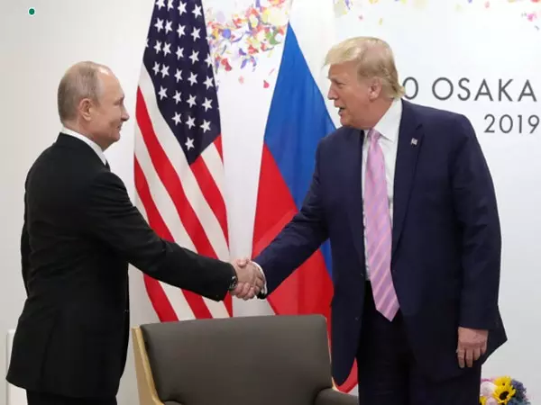 Trump ने कहा- उनके और पुतिन के बीच बैठक तय की जा रही Trump ने कहा- उनके और पुतिन के बीच बैठक तय की जा रही