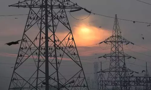 Kerala ने चार साल में 3,085 करोड़ रुपये की बिजली बर्बाद की Kerala ने चार साल में 3,085 करोड़ रुपये की बिजली बर्बाद की