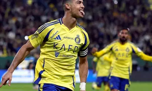 रोनाल्डो की पेनल्टी और माने के दोहरे गोल से अल-नास्सर को 3-1 से जीत मिली