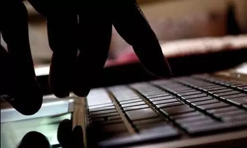 पाँच सितारा होटल में व्यक्ति से SIM SWAP के जरिये 22.80 लाख की ठगी
