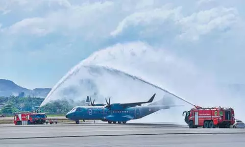NAVI MUMBAI अंतर्राष्ट्रीय हवाई अड्डे के 10 किलोमीटर के भीतर कोई पशु वध नहीं NAVI MUMBAI अंतर्राष्ट्रीय हवाई अड्डे के 10 किलोमीटर के भीतर कोई पशु वध नहीं