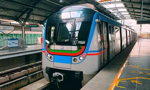 Hyderabad: मेट्रो यात्रियों की बढ़ती संख्या जल्द ही नई ट्रेनें शुरू करने की योजना बना रही