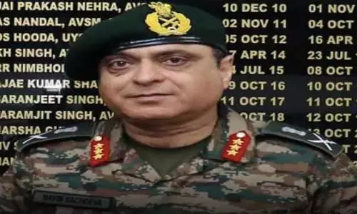 Jammu: कोर कमांडर ने राजौरी में स्थिति की समीक्षा की