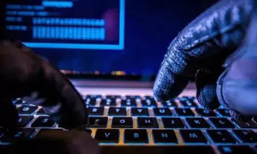 Cyber Crime पुलिस ने डिजिटल अरेस्ट धोखाधड़ी मामले में गुजरात से दो लोग गिरफ्तार Cyber Crime पुलिस ने डिजिटल अरेस्ट धोखाधड़ी मामले में गुजरात से दो लोग गिरफ्तार