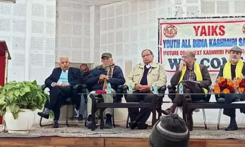 Nasir Wani: पंडितों के पुनर्वास पर विधानसभा में प्रस्ताव पेश करेगी सरकार Nasir Wani: पंडितों के पुनर्वास पर विधानसभा में प्रस्ताव पेश करेगी सरकार