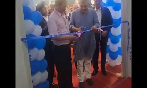 अश्विनी वैष्णव ने Chennai में सिरमा एसजीएस की लैपटॉप असेंबली लाइन का किया उद्घाटन अश्विनी वैष्णव ने Chennai में सिरमा एसजीएस की लैपटॉप असेंबली लाइन का किया उद्घाटन