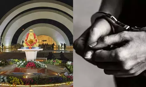 Kalaignar स्मारक के रास्ते पर परंडूर के प्रदर्शनकारियों को गिरफ्तार किया गया Kalaignar स्मारक के रास्ते पर परंडूर के प्रदर्शनकारियों को गिरफ्तार किया गया
