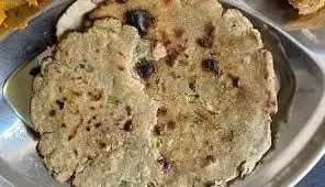 Bajra ki Roti: स्वादिष्ट और हेल्थी बाजरा गार्लिक रोटी