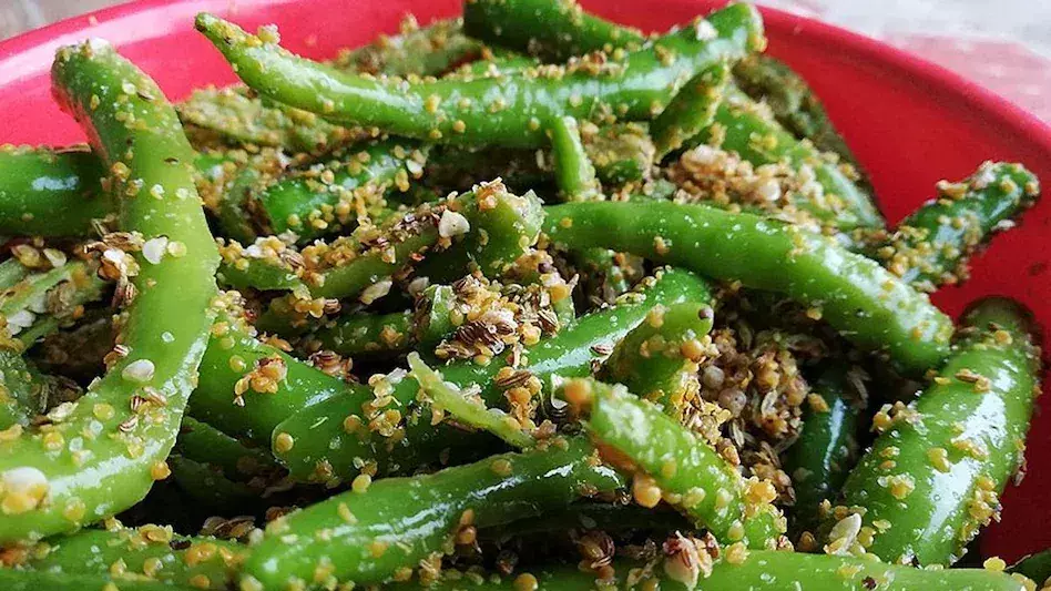 Green chilli pickle: हरी मिर्च-राई के चटपटे अचार से बढ़ेगा थाली का स्वाद