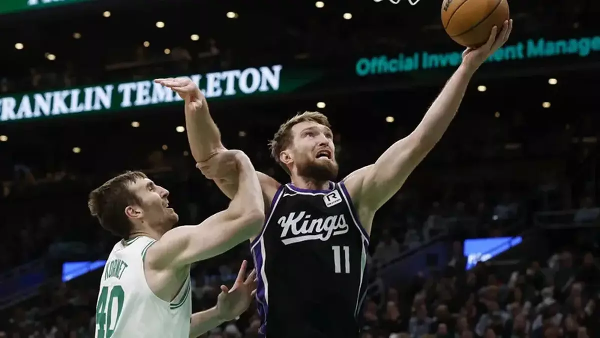 Domantas Sabonis ने 23 अंक और करियर के सर्वोच्च 28 रिबाउंड हासिल किए