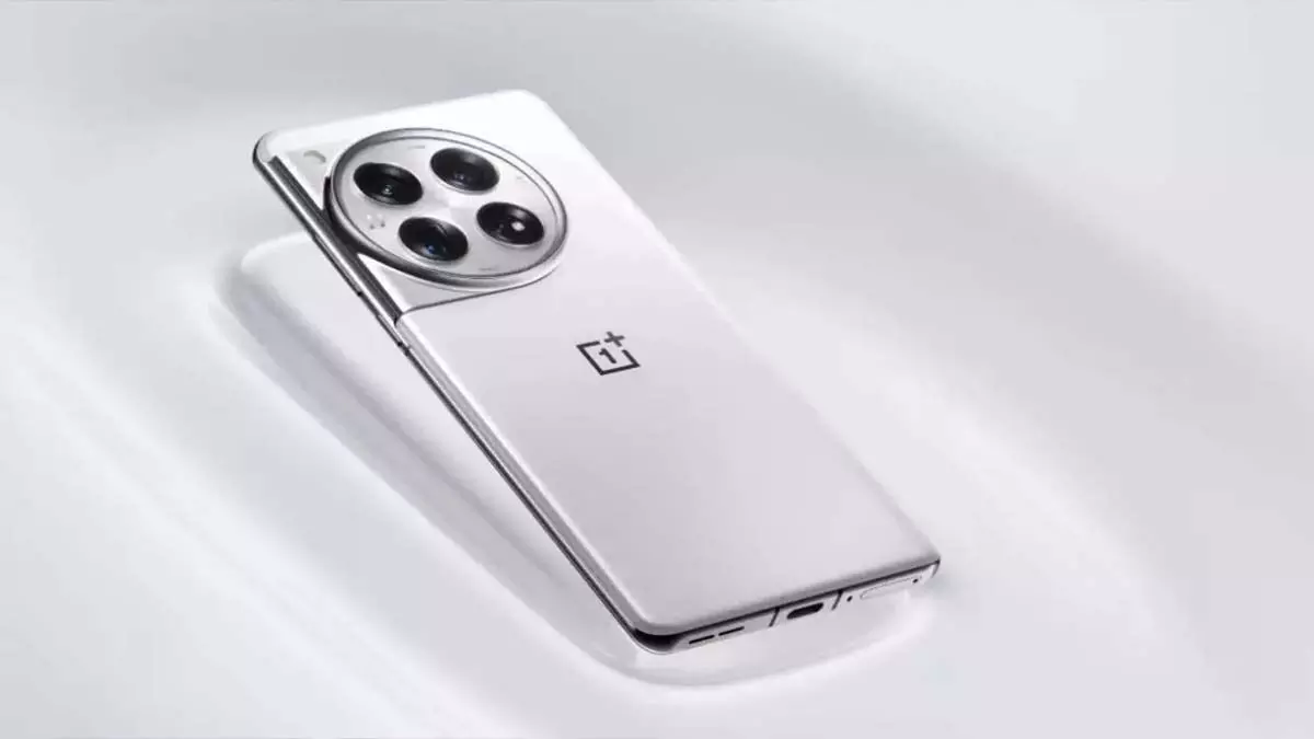 OnePlus 13R: मिड-रेंज कीमत पर फ्लैगशिप फीचर्स