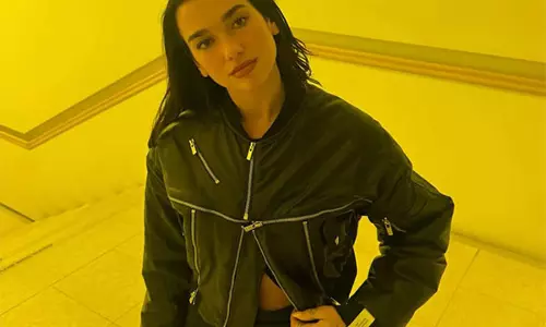Dua Lipa ने जंगल की आग के बीच लॉस एंजिल्स को खाली किया