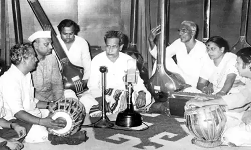 Karnataka: आकाशवाणी धारवाड़ ने उत्तर कर्नाटक के सांस्कृतिक प्रतीक के रूप में 75 वर्ष पूरे होने का जश्न मनाया