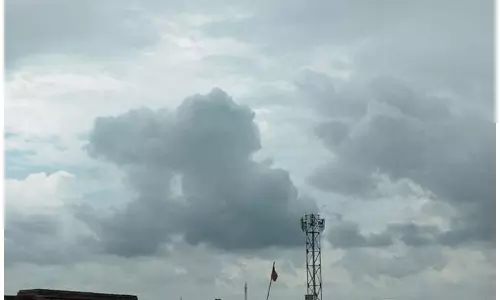 देशभर में बदला मौसम का मिजाज, बारिश और कोहरे को लेकर अलर्ट जारी