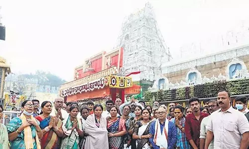 तिरुमाला Tirupati देवस्थानम के अध्यक्ष ने भगदड़ के लिए खेद जताया