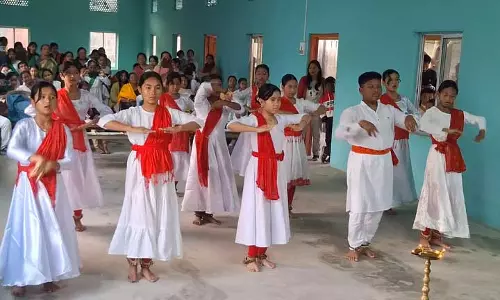 Assam : कोकराझार में कथक नृत्य और ललित कला पर कार्यशाला संपन्न Assam : कोकराझार में कथक नृत्य और ललित कला पर कार्यशाला संपन्न