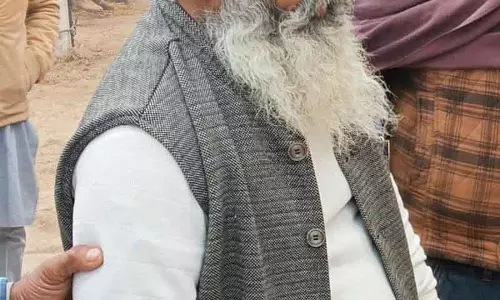 Punjab: गरीबी ने रेशम को आंदोलन के लिए मजबूर किया Punjab: गरीबी ने रेशम को आंदोलन के लिए मजबूर किया
