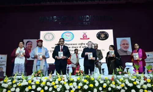 Ranchi: भारत के इतिहास में महिलाओं का योगदान अद्वितीय व प्रेरणादायक रहा है : राज्यपाल Ranchi: भारत के इतिहास में महिलाओं का योगदान अद्वितीय व प्रेरणादायक रहा है : राज्यपाल
