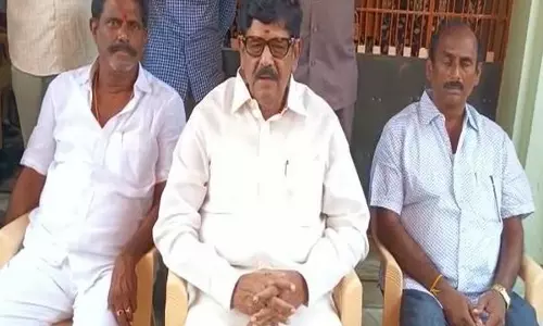 रामनारायण रेड्डी ने YSRCP पर तिरुपति भगदड़ त्रासदी का दोहन करने का लगाया आरोप रामनारायण रेड्डी ने YSRCP पर तिरुपति भगदड़ त्रासदी का दोहन करने का लगाया आरोप