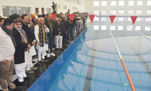Haryana : खट्टर ने करनाल में इनडोर खेल परिसर, क्रिकेट स्टेडियम, महिला आश्रम का उद्घाटन Haryana : खट्टर ने करनाल में इनडोर खेल परिसर, क्रिकेट स्टेडियम, महिला आश्रम का उद्घाटन