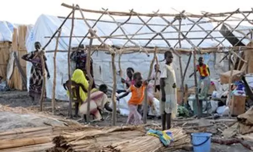 South Sudan ने नए हैजा टीकाकरण अभियान में 300,000 कमज़ोर लोगों को टीका लगाने का लक्ष्य रखा South Sudan ने नए हैजा टीकाकरण अभियान में 300,000 कमज़ोर लोगों को टीका लगाने का लक्ष्य रखा