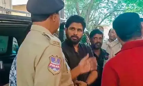 पुष्पा 2 भगदड़ मामला: अल्लू अर्जुन को हर रविवार को पुलिस के सामने पेश होने से मिली छूट