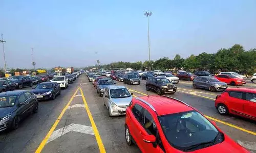 Hyderabad-Vijayawada राजमार्ग पर वाहन चालकों के लिए वैकल्पिक मार्ग सुझाए Hyderabad-Vijayawada राजमार्ग पर वाहन चालकों के लिए वैकल्पिक मार्ग सुझाए