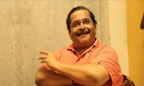 Film स्क्रीनिंग के दौरान टीकू तलसानिया को ब्रेन स्ट्रोक आया, पत्नी ने दी अपडेट Film स्क्रीनिंग के दौरान टीकू तलसानिया को ब्रेन स्ट्रोक आया, पत्नी ने दी अपडेट
