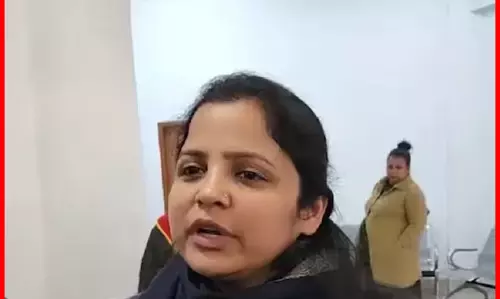 प्रिंसिपल की शर्मनाक करतूत: अभिभावक हैं आगबबूला, चाहते हैं सख्त कार्रवाई प्रिंसिपल की शर्मनाक करतूत: अभिभावक हैं आगबबूला, चाहते हैं सख्त कार्रवाई