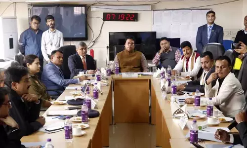 Tripura : सांसद बिप्लब देब ने अहम बैठक में अगरतला एमबीबी हवाई अड्डे के विकास की समीक्षा की