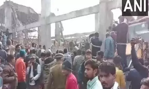 Kannauj रेलवे स्टेशन पर निर्माणाधीन लिंटल गिरा, 23 लोगों को बचाया गया, तीन गंभीर रूप से घायल