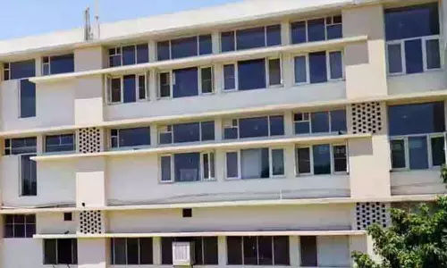 पढ़ाते समय भी जारी रखेंगे आंदोलन, Homeopathic College के शिक्षक