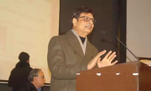 इरशाद कामिल ने PU में तीसरा उर्मि केसर मेमोरियल व्याख्यान दिया